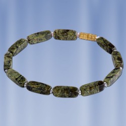 Armband aus Serpentin