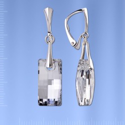 Ohrhaenger mit Swarovski&reg;  Kristallen. Silber