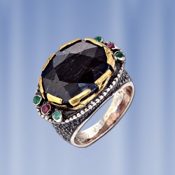 Ring mit Rubinen & Smaragden. Silber