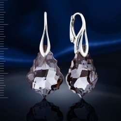 Ohrhaenger mit Swarovski&reg; Kristallen. Silber