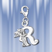    "R"