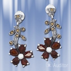 Ohrringe aus Silber mit Granat