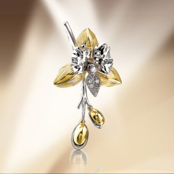 Anhaenger mit Brillanten. Bicolor