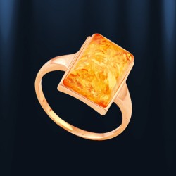 Goldring mit Bernstein
