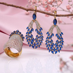 Goldset mit Diamanten und Saphir