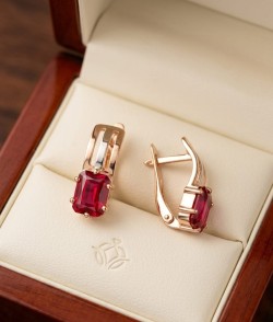 Russisches Goldschmuck