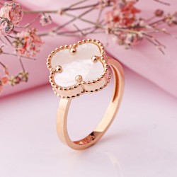 Goldring aus Rotgold 585. Perlmutt ⌀10 mm
