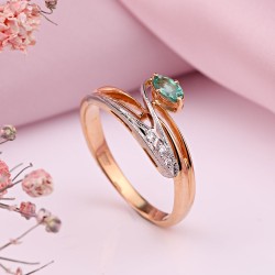 Goldring mit Diamanten & Smaragd. Bicolor