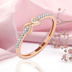 Goldring mit Diamanten in Deutschland
