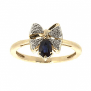Goldring mit Saphir und Diamanten