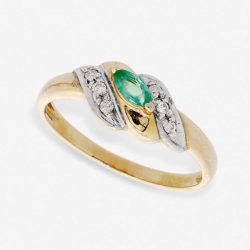 Goldring mit Smaragd und Diamanten