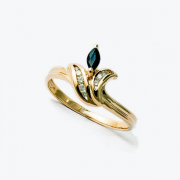 Goldring mit Saphir und Diamanten