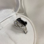 Серебряное кольцо "Контраст". Оникс и фианит