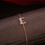 Armband. Rotgold & Brillanten