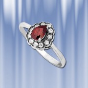 Russischer Silber Ring mit Granat