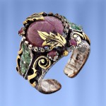 Silberring. Rubinen, Smaragde