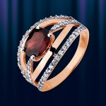 Ring mit Granat. Rotgold 585