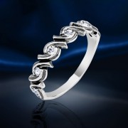 Ring mit Zirkon russisches Silber