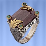 Silberring. Rubinen, Smaragde