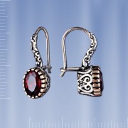 Ohrringe mit Rubin. Silber 