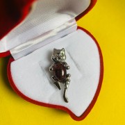 Silberanhänger mit Bernstein