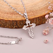 Silberkette mit Kreuzanhänger