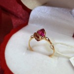 Кольцо из золота 585° с рубином корунд