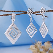 Гарнитур из серебра 925 пробы