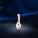 Anhaenger mit Swarovski® Kristallen. Rotgold