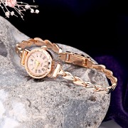 Golduhr Chaika Damenuhr aus 585 Gold