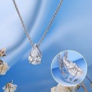 Gianni Lazzaro. Weissgoldanhaenger "Liana" mit Kette & Diamanten