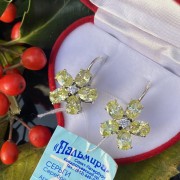 Silberohrringe "Blumen". Zirkonia