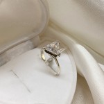 Серебряное кольцо "Колыбель". Фианит