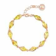 Vergoldeter Silberarmband mit Bernstein