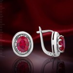 Ohrringe mit Korund. Silber 