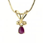 Goldanhänger mit Rubin