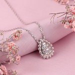 Серебряное колье. Фианиты