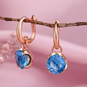 Vergoldete Silberohrhaenger mit Topas