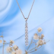 Gianni Lazzaro. Weissgoldanhaenger "Eleganz" mit Kette & Diamanten