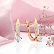 Goldohrringe mit Diamanten