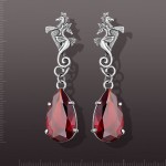 Ohrhaenger mit Granat. Silber 925°