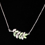 Halskette mit Anhaenger 