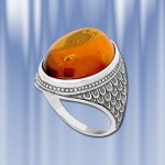 Ring aus 925er Silber mit Amber