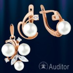 Ohrringe, Anhaenger aus Rotgold mit Perlen