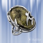 Кольцо из Серебра со Змеевиком. "Яшма"