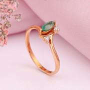 Goldring mit Diamanten & Smaragd