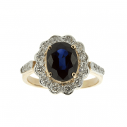 Goldring mit Saphir und Diamanten