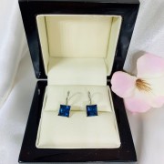 Kinderohrringe aus Silber und Zirkonia