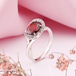 Кольцо из серебра 925 пробы Фианиты
