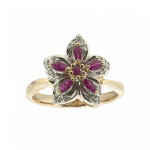 Золотое кольцо с рубинами и бриллиантами